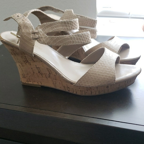 Kelly & Katie Tan Slide Sandals with Wide Strap - Picture 3 of 6